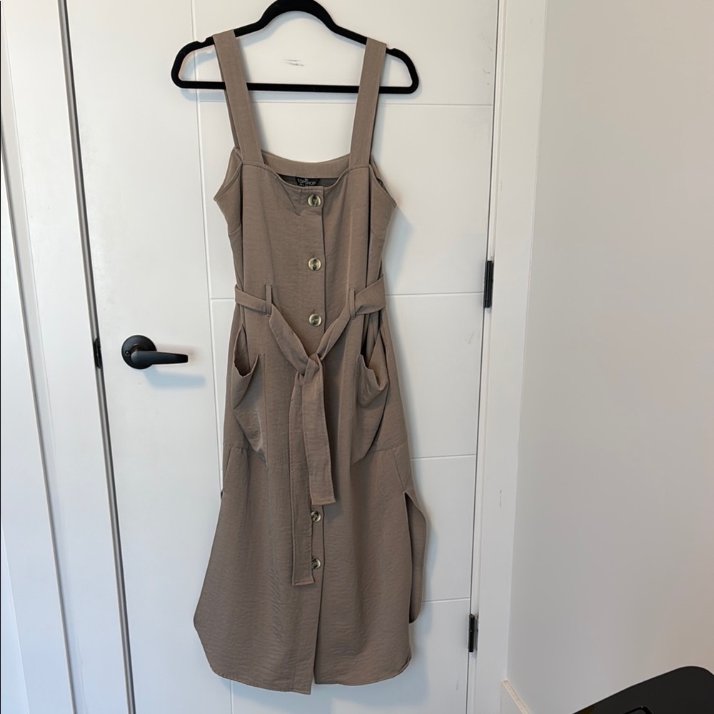Stylish Tan Sleeveless Dress